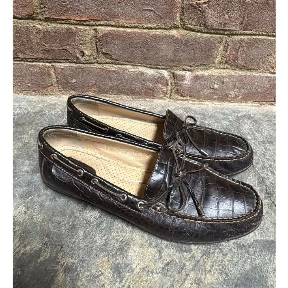 Sperry Top Sider Women’s Browm Embossed Leather Slip On Loafer Sz 9
